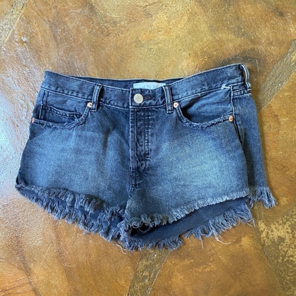 Free People We the Free Cut Off Denim Shorts - Picture 4 of 7